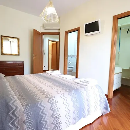 Casa Diocleziano Неаполь